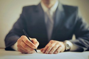 Non Recourse Loan Lenders: Navigating Risks and Benefits