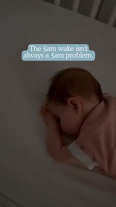 If your baby is waking at 5am, the problem isn't always what's happening at 5am. It could be your routine throughout the entire day. Here's what else to check 👇 Between 4–6am, your baby's sleep pressure is at its lowest. They've already had a full night's sleep, and the sleep cycles in these early hours are lighter and easier to wake from. If anything is off with their routine throughout the day, they can easily wake and find it very difficult to fall back to sleep. Plus, once these early wakes