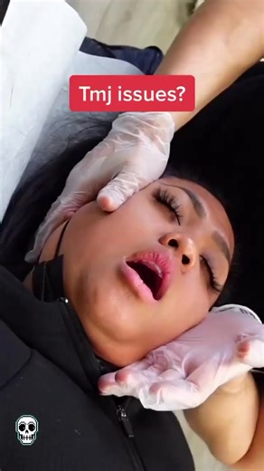 TMJ adjustment & muscle releasing to give her relief #tmjdisorder #tmj #massage #chiropractic #jawpain #tmjpain #headache | Dr Donovan Smolich