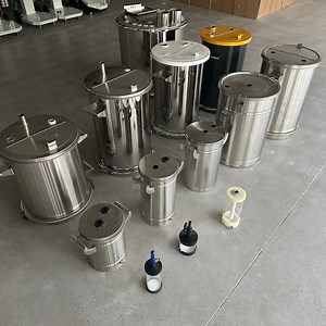 [Hot Item] All Sizes of Powder Hopper / Container / Tank for Powder Coating Machine