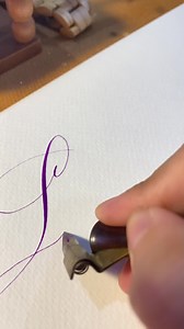 Write With Me | Calligraphy Copperplate Script #WriteWithMe #calligraphy #copperplate #Flourishing #Spencerian #copperplatecalligraphy #calligraphyletters #NhuanDao #calligraphyforbeginners | Nhuan Dao Calligraphy | Facebook