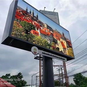 [Hot Item] Full Color Outdoor LED Display P4 P6 P8 P10 All Weather Withstand Outdoor Waterproof LED Screen