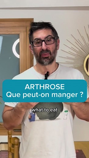 Alimentation et Arthrose ? Gilles Beaumé, kinésithérapeute, aborde le sujet de l'arthrose en mettant en avant l'importance de l'alimentation pour favoriser la régénération. Il souligne que bien que l'alimentation soit un complément utile, la rééducation reste primordiale pour améliorer l'état de santé. Les aliments adaptés peuvent accélérer le processus de guérison, tandis que les mauvais choix alimentaires peuvent être contre-productifs. Gilou recommande d'associer la rééducation à des compléme