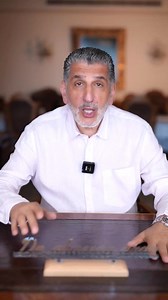 Menstrual blood color reveals more than meets the eye! 💧 Light pink suggests anemia or cervical fluid. 🌸 Bright red means fresh blood—totally normal. 🩸 Dark red? Also normal, but may indicate a thicker uterine lining. ⚫️ Black blood signals older blood, possibly from stress or implantation. 🟢 And green? It could indicate a sexually transmitted infection or lingering fungi. Know your body's signals! 🚺💬 #Menstruation #HealthAwareness #BodySignals | Dr Ghassan Azar Clinic