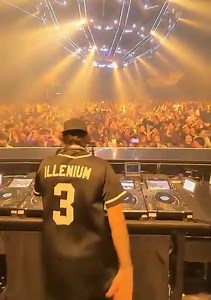 โชว์แรก ! รับปี 2025 ที่เวกัส คืนนี้ ของ ILLENIUM @ ZOUK NIGHTCLUB , LAS VEGAS 🇺🇸 #ILLENIUM #ZOUK #ZOUKNIGHTCLUB #ZOUKLASVEGAS #TRAP #DUBSTEP #RIDDIM #FUTUREBASS #MELODICBASS #BASSMUSIC #EDM #LASVEGAS | TRAP Music World