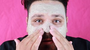 9.4K views · 26 reactions |  Seaweed Detox Face Mask UNDER $20! ✅ Deeply Cleanse & Clear Skin ✅ Reduce Blackheads & Excess Oils ✅ Tightens & Shrinks Pores ⏰ ONLY while stocks last! ▶︎ https://goo.gl/79ad7t | Bath Box | Facebook