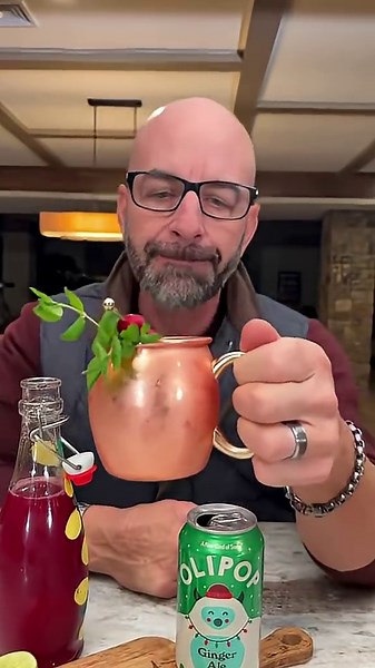 Holiday Moscow mule 🎄 @OLIPOP