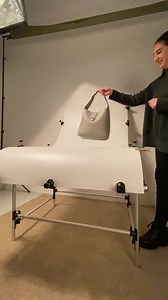 11K views · 84 reactions | Daca tot ati primit cu bratele atat de deschise noul model Daily Tote Bag, ne-am gandit sa va aratam putin behind the scenes. Acum intrebarea este daca vreti sa mai facem inca o productie si in ce nuante ati vrea sa il vedeti? 﫶 | Laura Maxim Studio | Facebook