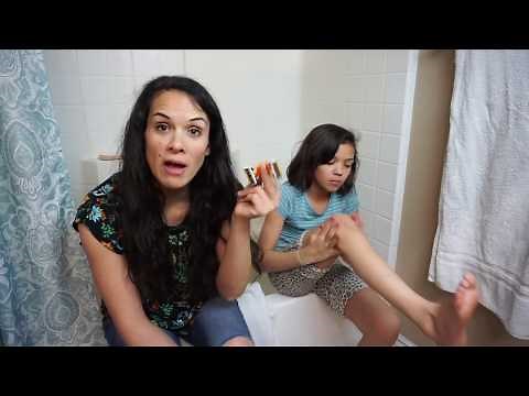 TWEEN'S FIRST TIME SHAVING LEGS | HOW TO