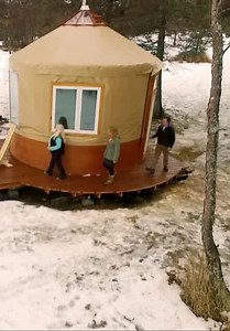 Tiny House, Big Living S05:E07 - Tiny Alaskan Yurt