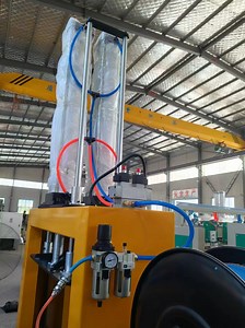 [Hot Item] Advanced Pneumatic Bale Press Machine Automatic Strapping for Tarpaulin Packaging Solutions