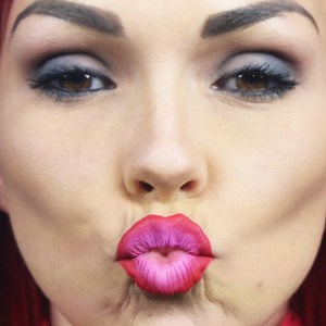 6.5K reactions · 2.4K shares | How To Get Ombre Lips In Two Minutes...