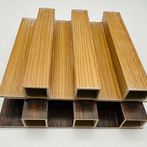 [Hot Item] Revestimiento de pared WPC externo de fábrica, gran revestimiento de jardín de plástico compuesto para exteriores, panel de pared WPC acanalado impermeable