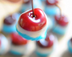 This is how you make cherry bombs (aka. vodka infused cherries)