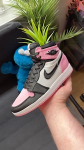 Is there anything better than this ASMR!?💗 Tag someone who needs one of these planters! 📹@sneakerplanters | The Sole Womens