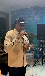 Le están tirando durísimo a Alexis Lozano por estas declaraciones donde habla mal de los músicos y cultores del Pacífico colombiano. Hizo comentarios despectivos sobre la calidad de los músicos de esa región, lo que generó molestia, porque el propio Lozano nació allí y gran parte de su carrera también está vinculada a la región.Entre las reacciones a estas declaraciones resalta la carta abierta del músico e investigador Octavio Panesso, lo acusa de plagio y dice que varias canciones de su grupo 