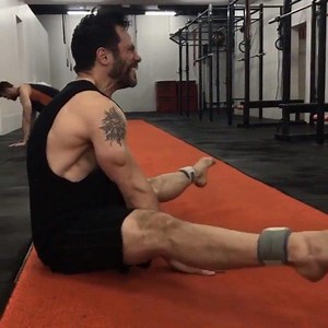 End range strength ... 郎 . What a painful journey this is ... but if you want true flexibility and mobility then it’s not just about how flexible you are. . It’s also about being able to control that flexibility at your end range. . Enter end range strength. . Prepare for cramps like you’ve never felt before 酪 @heuss @radburmeister | Unity Gym | Facebook