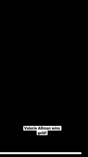 Valerie Allman wins the discus in Tokyo