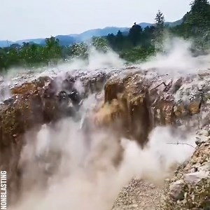 Explosive Mining and Quarrying Technology Partner: nonblasting TT: https://www.tiktok.com/@nonblasting | Bored Panda Art