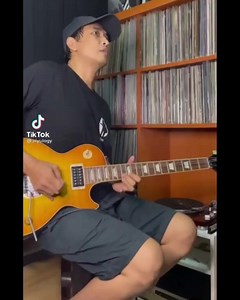 Tebak yang dimainin mas @piyu_logy melodi lagu apa? 浪 Lagu lejen masa pada gatao~ | Indomusikgram | Facebook