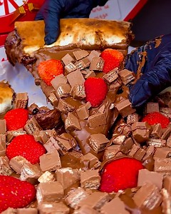 Pizza cake perfection! 🍕🍰 | MetDaan Cakes