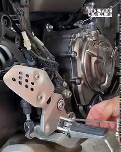 This modification will make your motorcycle' engine sound quieter. | Interesting Engineering