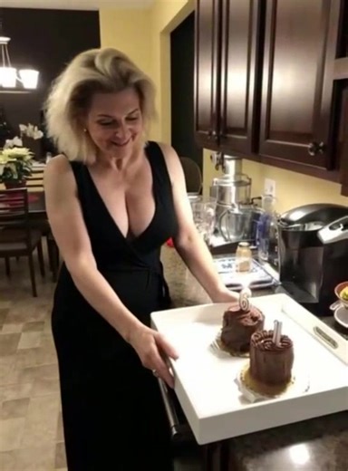 J'ai mis mon fils, ma belle-fille et mes trois petits-enfants à la porte de chez moi. Je leur ai donné exactement un jour pour faire leurs valises et quitter mon foyer. Et je ne regrette pas du tout 😢. Ma famille me condamne. Ils me traitent de mauvaise mère, mais je me fiche de ce que les autres pensent. Je ne pouvais tout simplement pas supporter ce qu'ils faisaient chez moi 😢. Je raconte ici toute mon expérience : Quand mon mari, Orest, est décédé, je ne pensais pas que ce serait si diffici