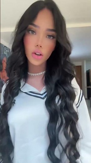 adorable hot charming Trans girl 🏳️‍⚧️🔥