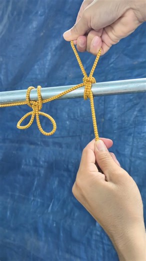 a secret loops knot for hanging.