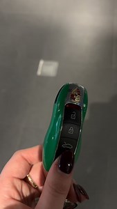 😮‍💨 718 Cayman GT4 in Python Green 🐍 Contact us on Info@porschesilverstone.co.uk | Porsche Centre Silverstone