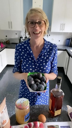 45 reactions · 3 comments | C’est magni-figue  French almond tart with figs using ready-made puff pastry. EASY RECIPE from my 2nd book, Teatime in Paris. Even more recipes on MadAboutMacarons.com #figtart #figrecipes #almondtart #puffpastryrecipes #quickrecipes #frenchdesserts #frenchtarts #goutertime | Jill Colonna - Mad About Macarons Paris | Facebook