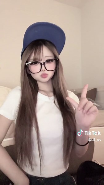 口の中のガムを見せなさんな