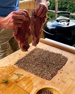 BBQ Prime Rib! Go on, kiss the chef 😘🥩 | Chefclub Network