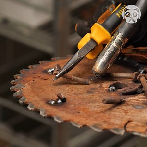 Insane DIY Cosplay Axe! | Crafty Panda