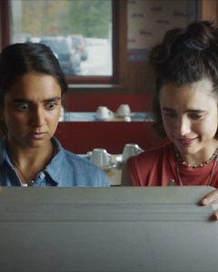 859K views · 313 reactions | Ethan Coen präsentiert einen Roadtrip, der es in sich hat. Begleitet Jamie und ihre Freundin Marian auf ihrem wilden Trip nach Tallahassee. DRIVE-AWAY DOLLS | Ab 7. März im Kino. | Focus Features | Facebook