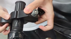 Motorcycle Locks Anti Theft: CNC Heavy Duty Handlebar Throttle Grip Brake Lever Security Motorcycle Lock Universal for Dirt Bike Moped Scooter Motorbike, ATV Alarm Accessories (Red)