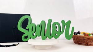 Senior 2025 Wooden Sign Green Photo Props Graduation Decorations Class of 2025 Table Centerpiece Word Sign for Party Supplies