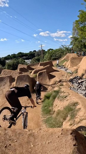 Trains with the boys at this place is pretty unbeatable👌🏼☀️🇪🇸 #mtb #trails Follow cam: @markus.fson | Max Fredriksson Page