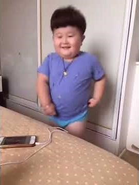 FUNNY CHINESE KID DANCING!!!