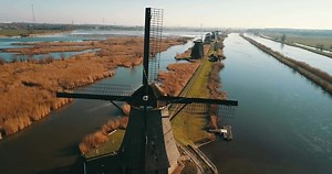 Download Aerial View to the Windmills at Kinderdijk , Netherlands