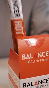 Feeling chilly? ❄️❄️ Warm yourself up with the immune-boosting drink BALANCER HOT COMFORT with Raspberry-Ginger flavor! 🔥🍵 Packed with Vitamin C, BALANCER HOT COMFORT helps support your immune system, strengthens blood vessels, and promotes collagen synthesis💪 With the added benefits of Echinacea, your body's defense mechanism gets a boost while maintaining healthy upper respiratory function💨 Ginger provides a comforting and warming effect, stimulating perspiration and detoxification, all wh