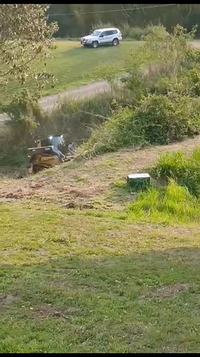 Need some slashing done? Call Ben on 0432 210 370 or send us a message. #parkerruralmaintenanceandearthworks #slashing #rural #positrack #slasher #PropertyMaintenance #paddockmaintenance #johndeerepower | Parker Rural Maintenance & Earthworks