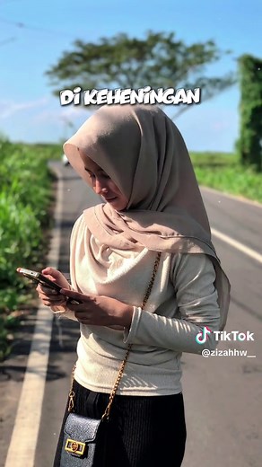 siapa merebut janji cinta waktu aku buka jendela - lirik pendek