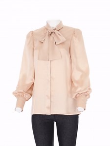 Vogue Misses' Semi-Fitted Blouse Sewing Pattern Kit, Design Code V1973, Sizes 16-18-20-22-24