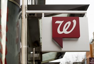 FedEx introduces package dropoff, pickup at Walgreens