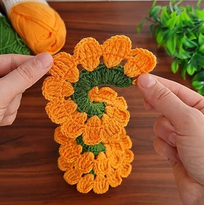 23K views · 270 reactions | 3DWow Amazing Very easy crochet rose flower making for beginners.#crochet #flowers | Crochet knitting love | Facebook
