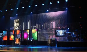 [Hot Item] Festival Events Stage Used LED Screen P3.91 Indoor Outdoor Truss Hanging LED Screen