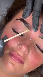 Brow Code Advanced Strip Wax used here for Eyebrow Waxing 🔥
