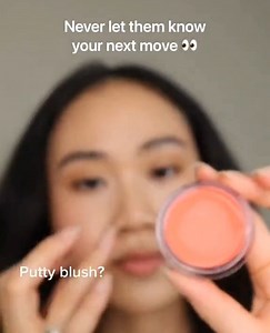 Expect the unexpected 👀 Haul e.l.f. Cosmetics now 👉 https://bit.ly/3vPsLoY 🎥: vpofglow | Beauty Bay