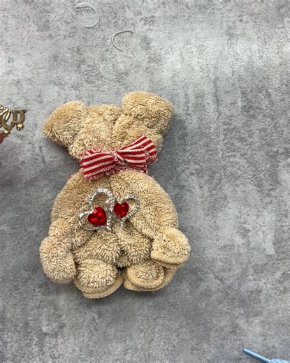 3.8K views · 132 reactions | Totally Dazzled Wash Cloth Bear #totallydazzled #valentinegifts #handmadevalentinegifts #washclothbear #dollartree @dollartreecraft | Shabby Chic Vintage Vanlife Chicks | Facebook
